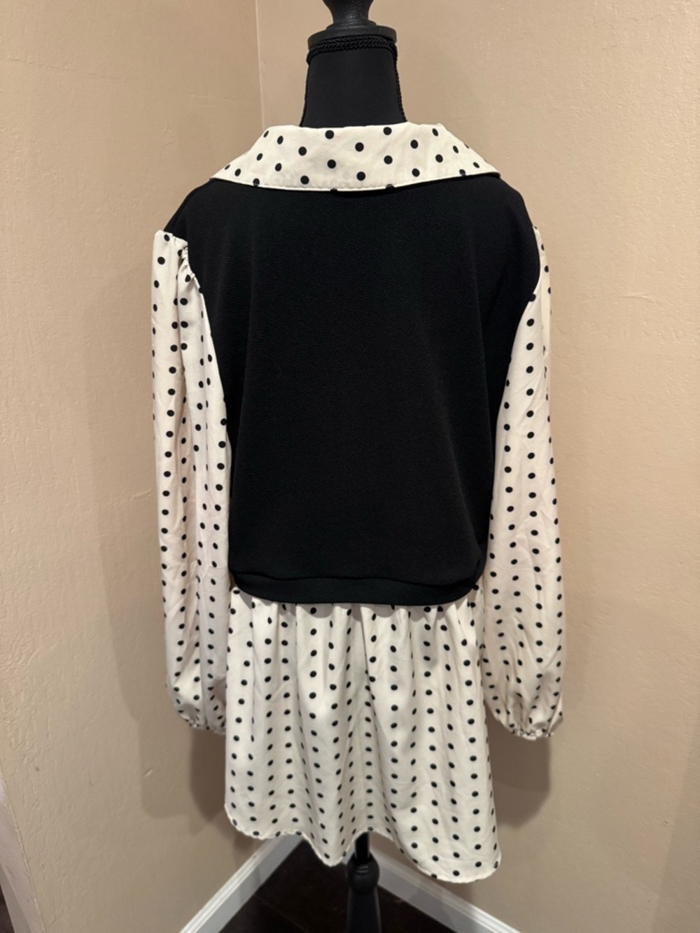 Black and White Polka Dot Layered Sweater Blouse Plus Size - Picture 2 of 6